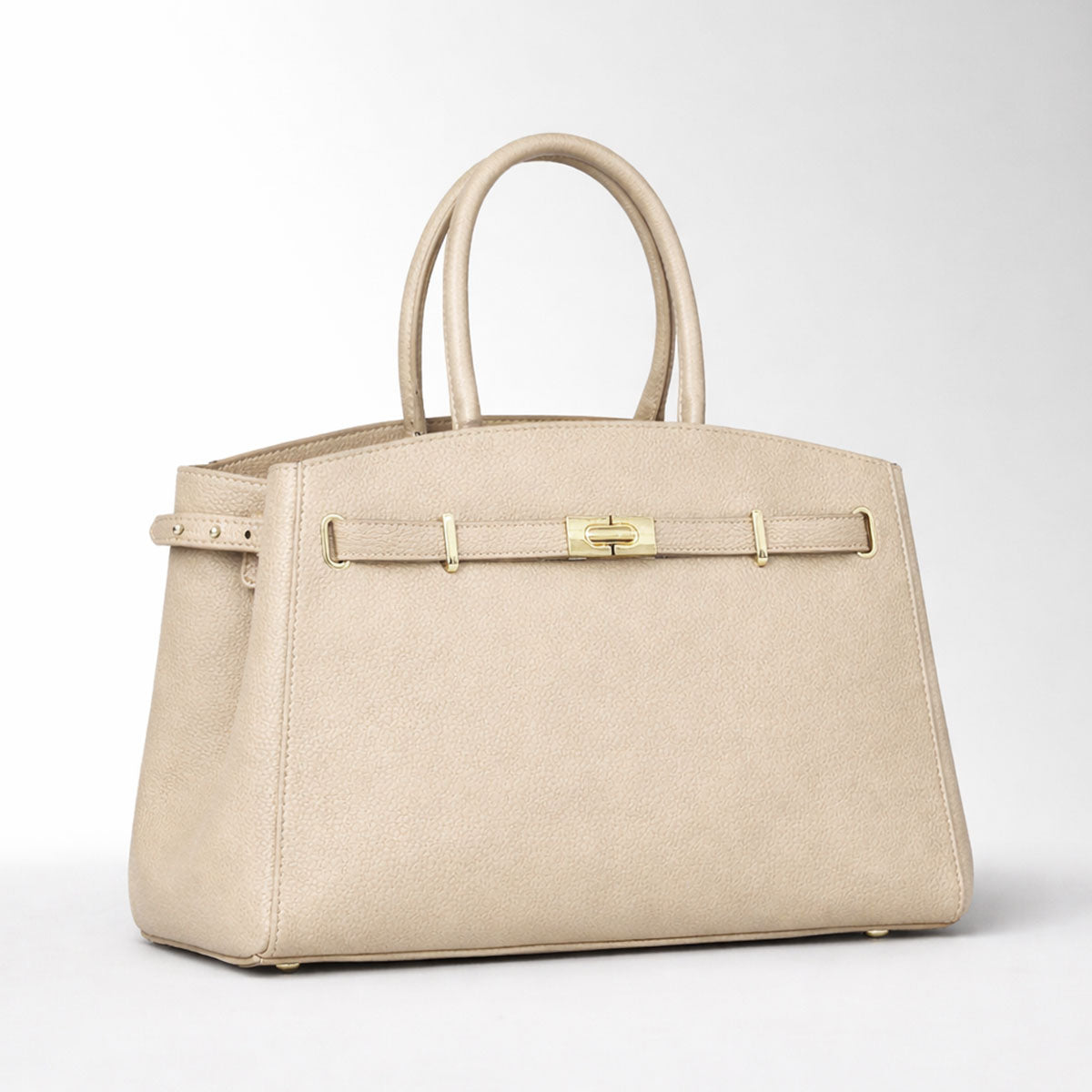 Borsa Helen L