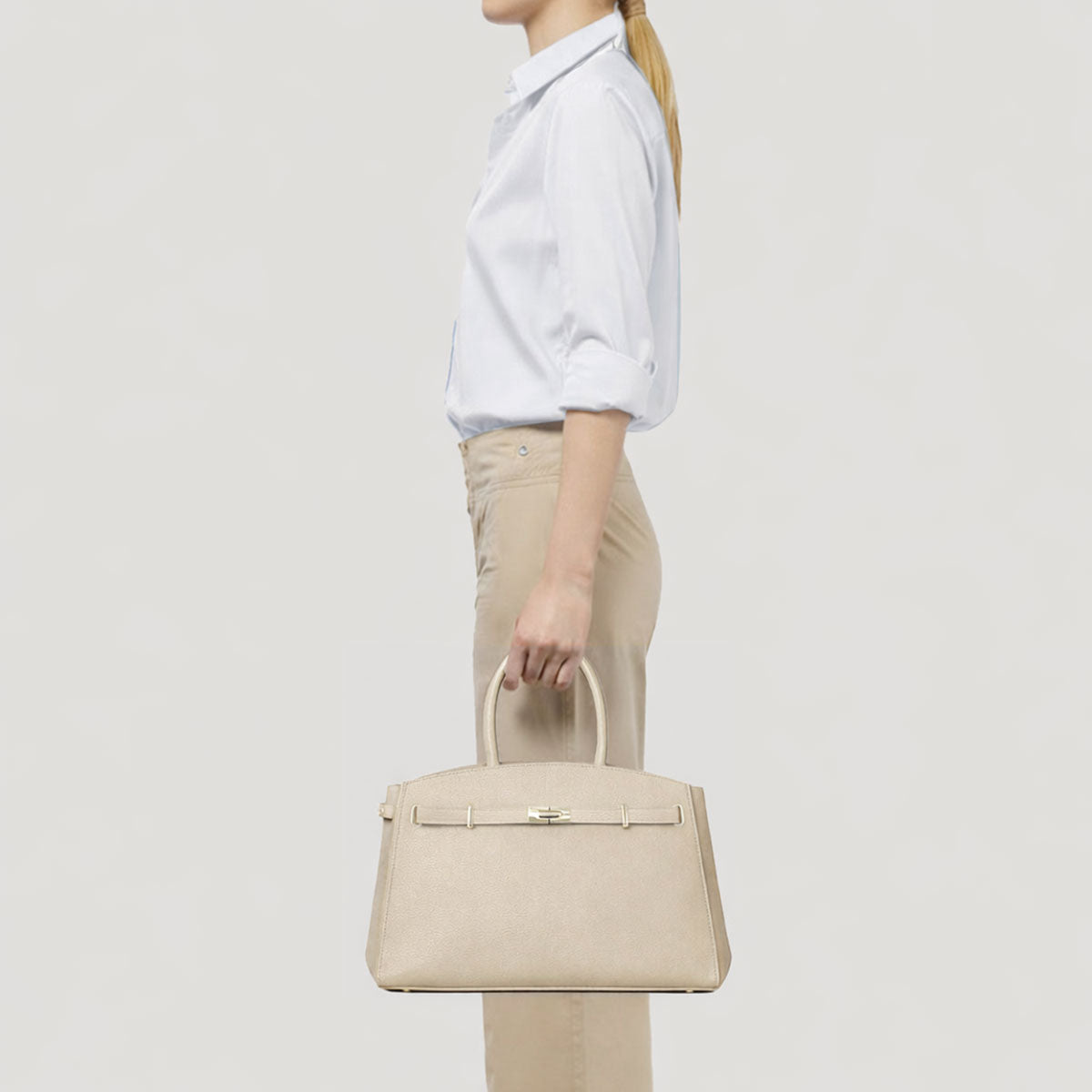 Borsa Helen L