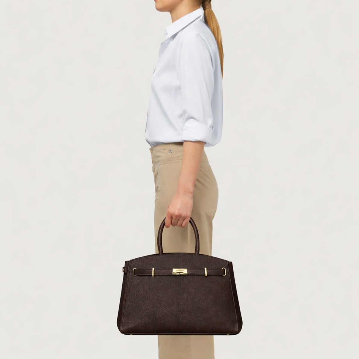Borsa Helen L